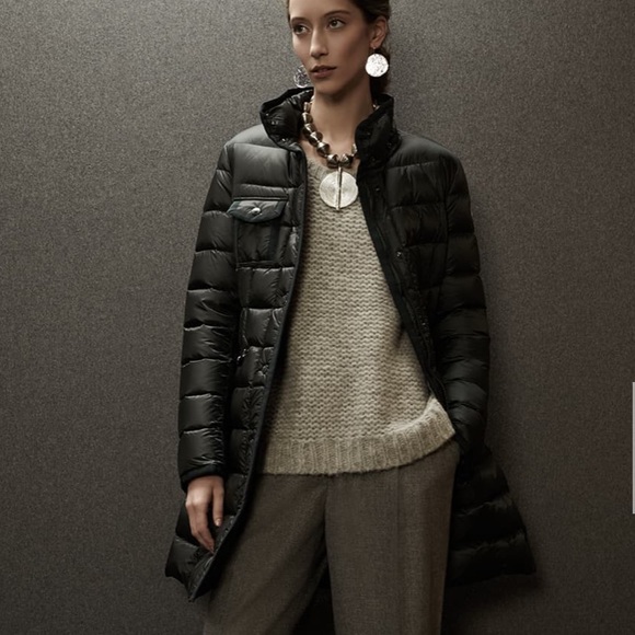 Moncler Women’s Black hermine jacket size 0 - Picture 5 of 5